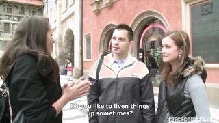 Zsenge lánynak bejön a hatalmas hímvessző