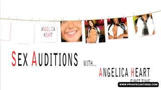 Angelica Heart pici nagydarab lyuka megpakolva