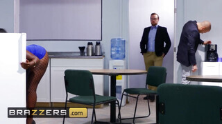 Brazzers - Osa Lovely a repedtsarkú fekete milf