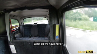 Fake Taxi - Fiatal csajszi jól cumizza a taxist