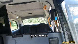 Fake Taxi - Sabien DeMonia a méretes didkós cafka