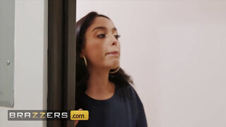 Brazzers – Vanessa Sky a méretes picsájú latin amerikai szuka
