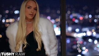 TUSHYRAW - Lana Sharapova a szőrös punás világos szőke csajszi