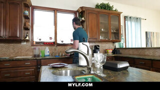 Mylf - Cali Lee a kívánatos spanyol milf