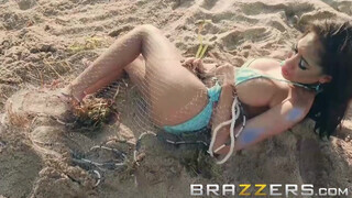 Brazzers - Gia Milana a izgató szirén