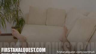 Maya Morgen a 18 éves zsenge csajszika - First Anal Quest