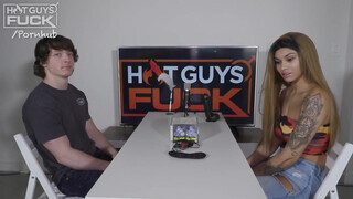 Argentin zsenge maca és a sportos krapek - Hot Guys Fuck