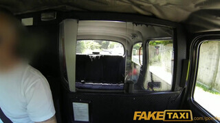 FakeTaxi - Rio Lee a óriási keblű barna nőci