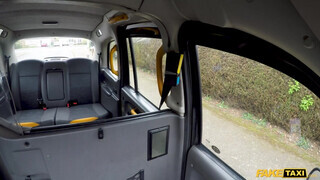 Fake Taxi - Ava Austen hátsó lyukba kurelva