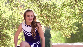 Jillian Janson a bűbájos pici sulis pipi