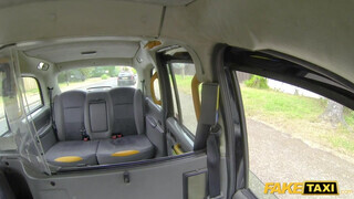 Fake Taxi - Kira Noir a szenvedélyes néger vagina