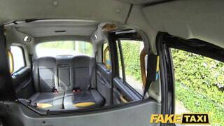 Fake Taxi - Eva Johnson imádja a méretes péniszt