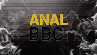 ANALIZED - Anna Rey befogadja a gigantikus barna pöcst