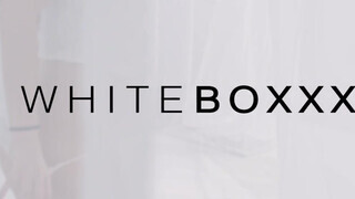 WhiteBoxxx - Belle Claire az isteni cseh lyuk