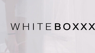WhiteBoxxx - termetes picsájú csaj reggel is akar kefélni
