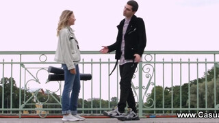 Casual Zsenge Szex - szexy fekete bige és a barátja