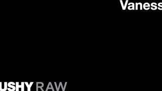 TUSHYRAW - Vanessa várja a hátsójába a faszt