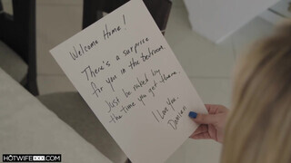 HotwifeXXX - hájas asszony a csöcseire akarja a gecit