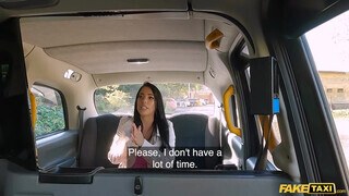 Fake Taxi - Megan Fiore a bűbájos óriási mellű bige