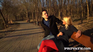 Private com - Zlata Shine a szívdöglesztő hatalmas csöcsű milf
