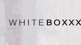 WHITEBOXXX - csodaszép, bűbájos pipi az ágyban