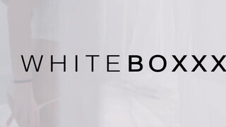 WhiteBoxxx - Darcia Lee a gigantikus mellű magyar dzsipó pipi