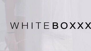 WhiteBoxxx - Jolee Love a dögös termetes tőgyes német milf