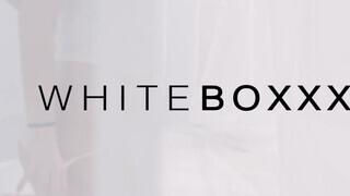 WHITEBOXXX - Adelle Sabelle a csinos francia csajszi