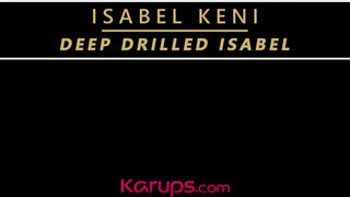 Isabel Keni megkettyintve termetes dákóval - Karups
