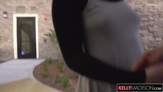 Vékony zsenge csajszi Ember Stone szereti a creampie-t és a könyörtelen pélót
