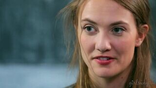 Dahlia Sky boszorkányos lesbi csábítása