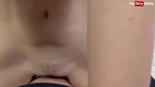 Forró német zsenge szívdöglesek lovagolnak vadul