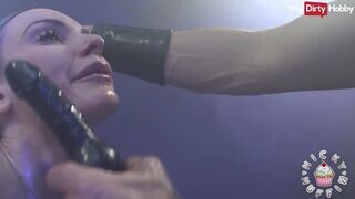 Világos Szőke amatőr fiatal micky muffin brutális anális dugással