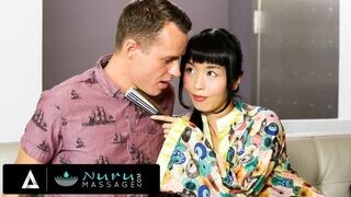 Marica Hase forró masszázsánál megtöri a méretes lőcse ügyfelétől