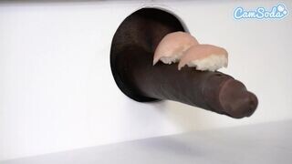 Gigászi keblű lesbi milf-ek sushi glory hole kalandja bbc szopással és cuki ázsiai tinitel