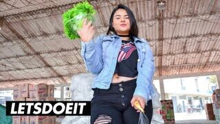 Forró kolumbiai milf xiomara soto olajos kufircolása az úton