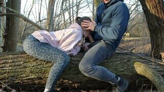 Megbasztam egy vonzó házas idegent a parkban
