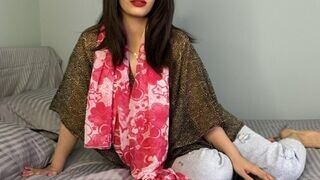 Csábos arab milf keményen megbassza a hatalmas popsiját