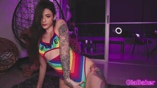 Gia_baker szexy tánca és vad maszturbációja webkamerán