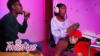 Twistys sztárjai, Hazel Grace és Rissa May forró lesbi kalandja óriási mellekkel és pina nyalással